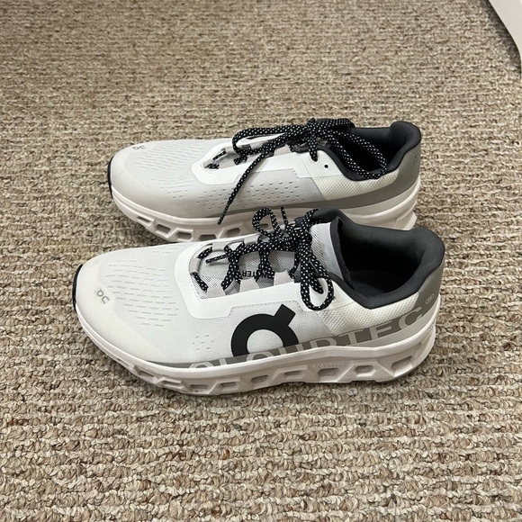 Womens On Cloudmonster Shoes - Picture 5 of 7